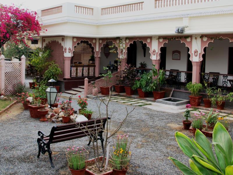 Badnor House - The Heritage Homestay Ajmer Buitenkant foto